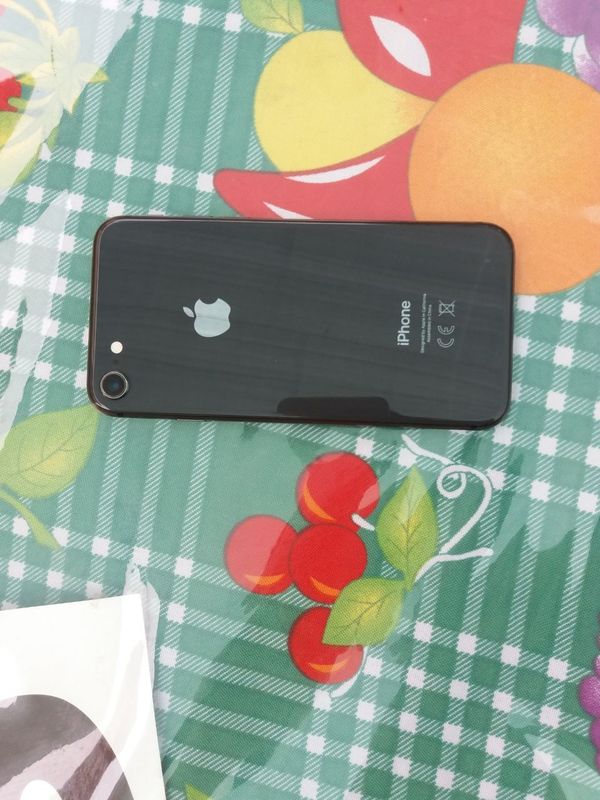 Iphone 8 kafolati bilan Iphone 8 kafolati bilan