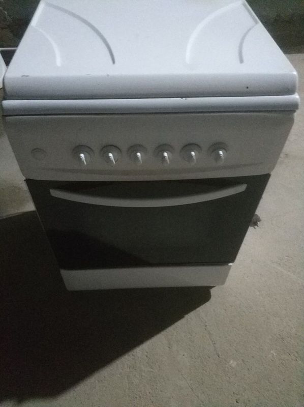 Gaz plita holati yhshi hamma joyi ishlidi Gaz plita holati yhshi hamma joyi ishlidi