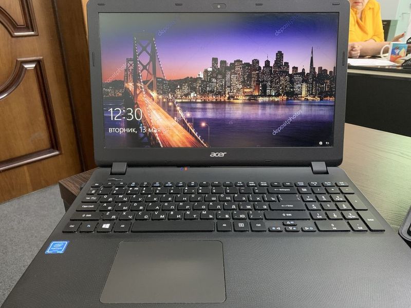 Acer noutbuk sotiladi Acer noutbuk sotiladi