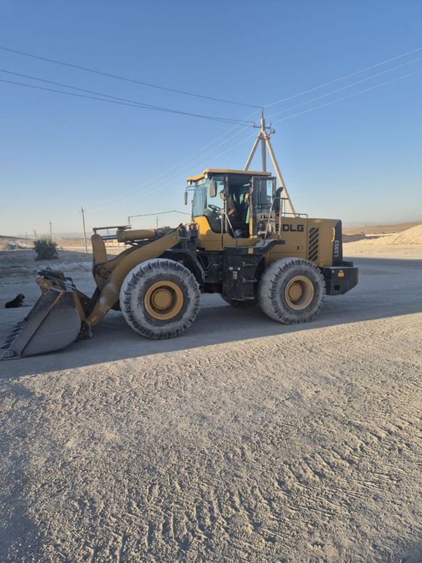 Pogruzchik sotiladi 2019yil 8400 motochas