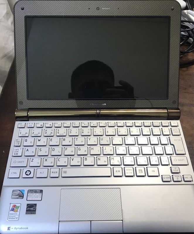 netbook sotiladi 128GB DYNABOOK TOSHIBA