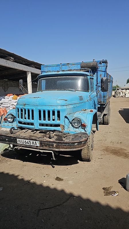 Zil sotiladi yurib turibdi Zil sotiladi yurib turibdi