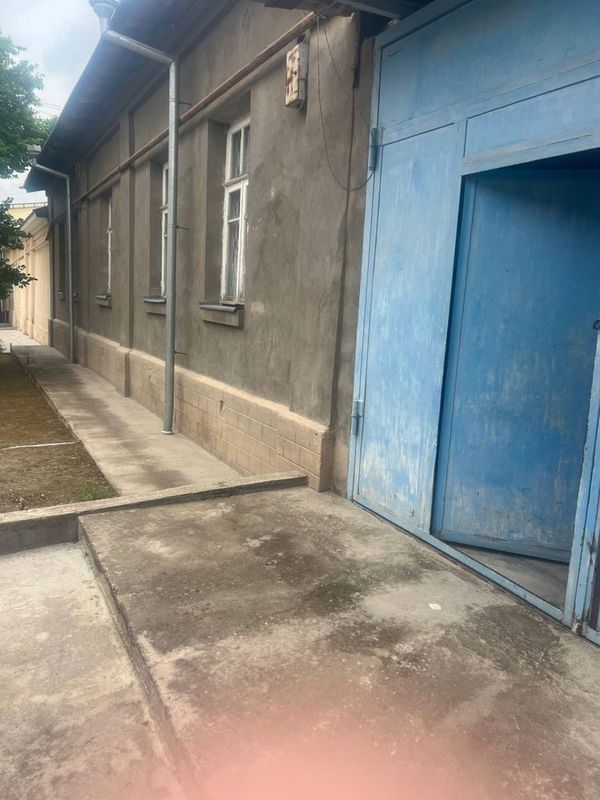 Uy sotiladi 3.2 sotix Bodomzor Yunusobod ROVD Uy sotiladi 3.2 sotix Bodomzor Yunusobod ROVD
