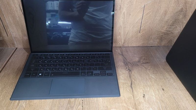 Asus ROG flow GZ301Z Intel Core i5-12500H Asus ROG flow GZ301Z Intel Core i5-12500H