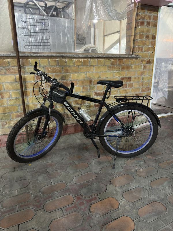 Velosiped Bonvi 26' sotiladi. Deyarli yangi Velosiped Bonvi 26' sotiladi. Deyarli yangi