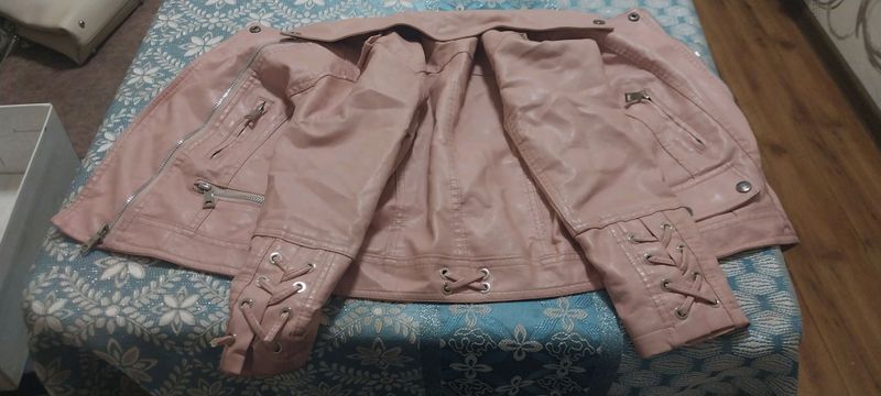 Koja kurtka pushti Koja kurtka pushti