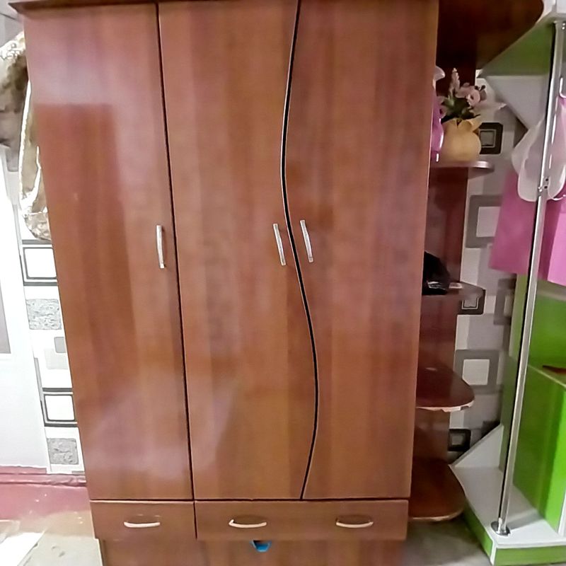 bolalar shkafi bolalar shkafi