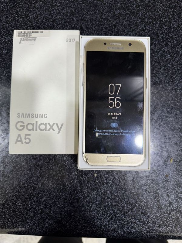 samsung a5.17 pamit 32 karopka bor holatini oqip qlila