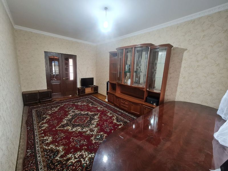 Юнусабад 14кв Аренда 3/5/5 Юнусабад 14кв Аренда 3/5/5