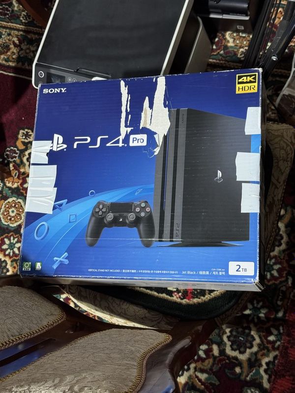 PlayStation 4Pro 2TB