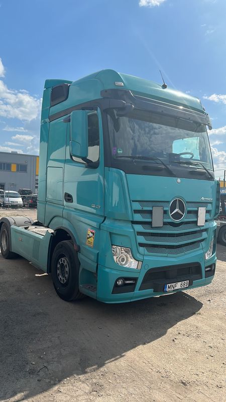 ТЯГАЧ Mercedes-Benz Actros 1845LS