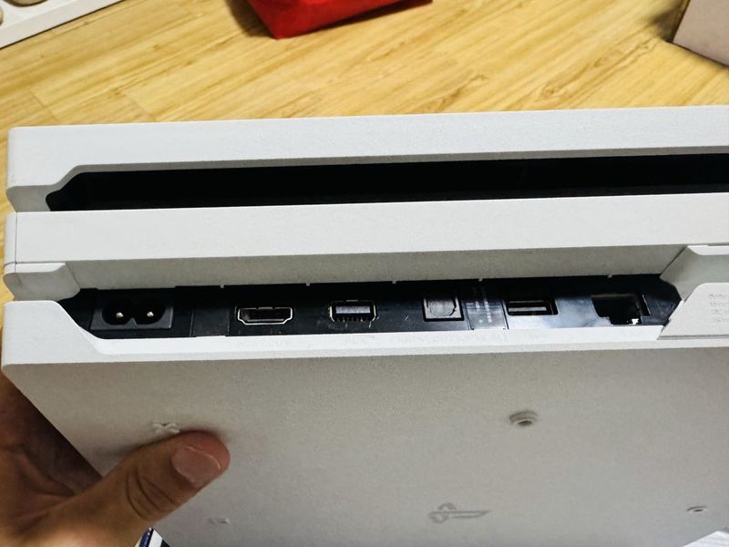 PS4 pro versiyasi,