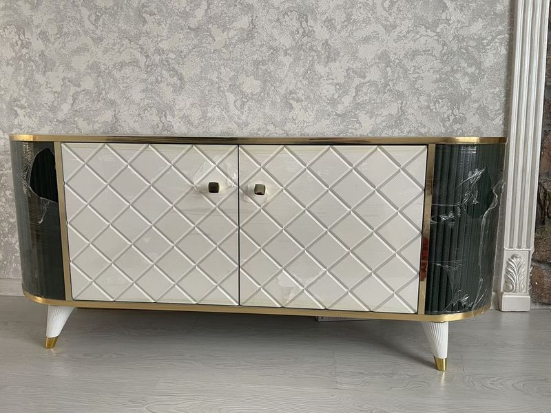 Mebel pad tv.1,50