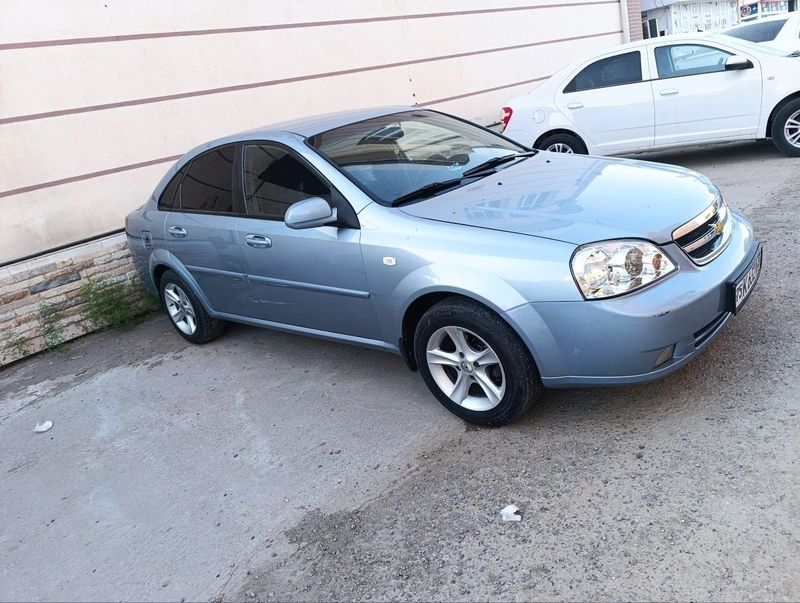Lasetti 1.8 в хорошем состоянии Lasetti 1.8 в хорошем состоянии