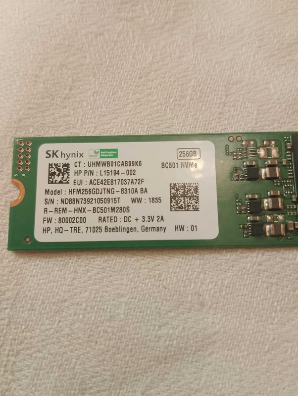 SSD накопитель SK Hynix 256GB SSD BC501 NVMe HFM256GDJTNG-8310A