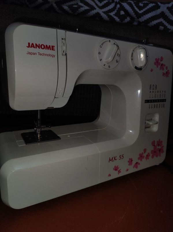 Tikadigan moshina JANOME MX 55 Tikadigan moshina JANOME MX 55