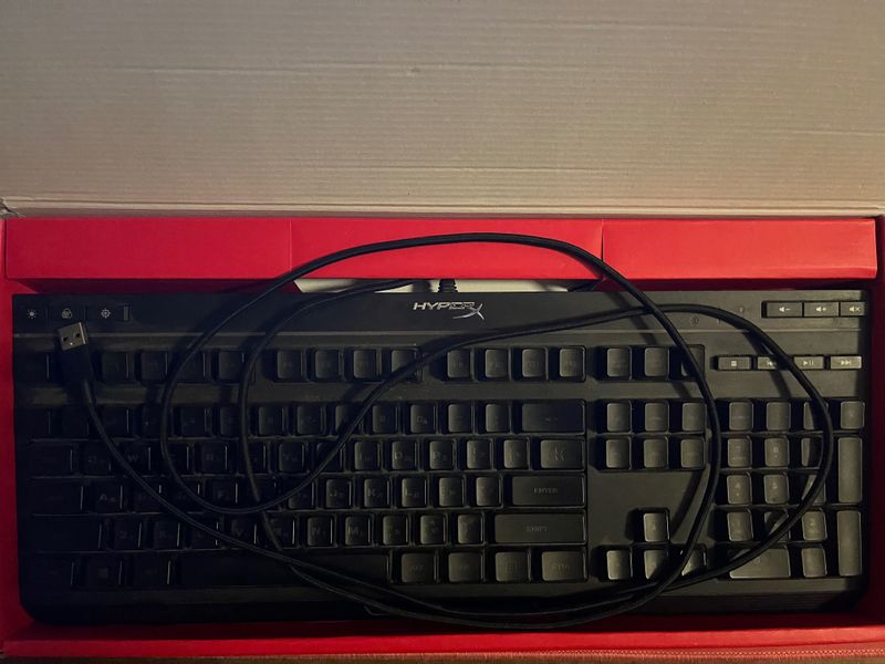 Мембранная игровая клавиатура HyperX Alloy Core RGB