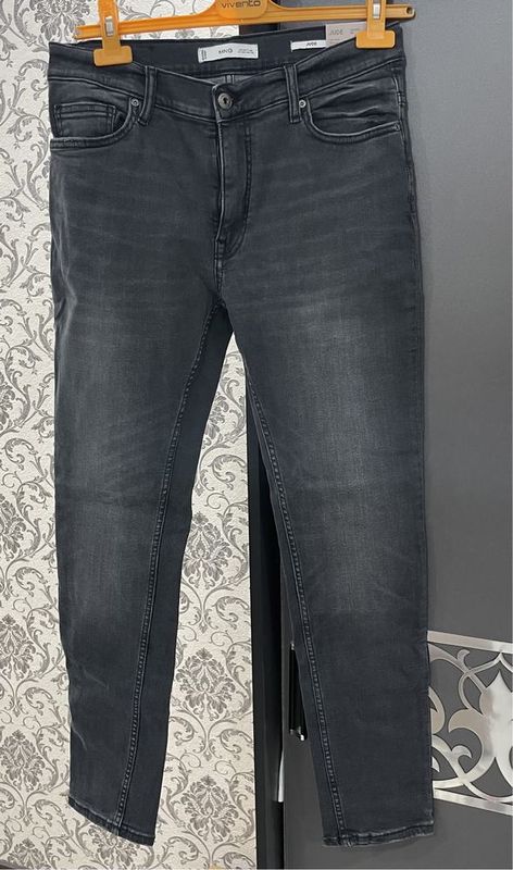 Новые джинсы Mango Новые джинсы Mango