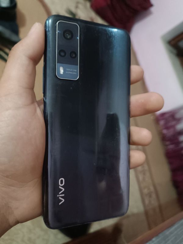 Telefon sotiladi ideal