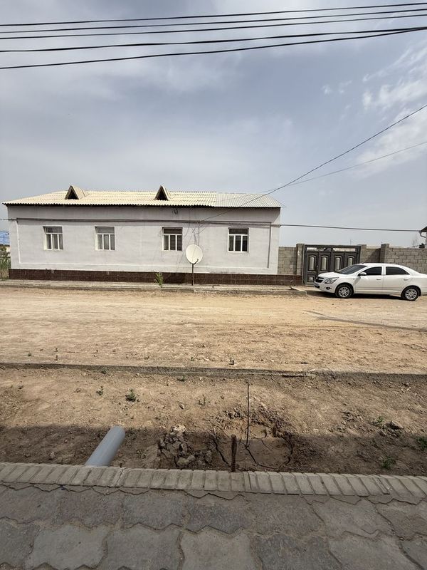 Водоканалда угловой уй сатылады