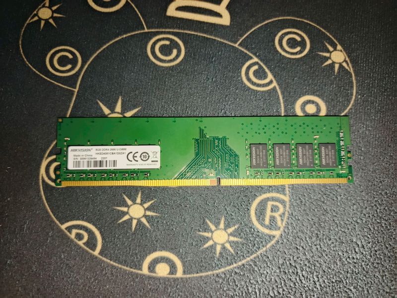 ОЗУ DDR4 8GB — 2666MHz — отличное состояние! ОЗУ DDR4 8GB — 2666MHz — отличное состояние!