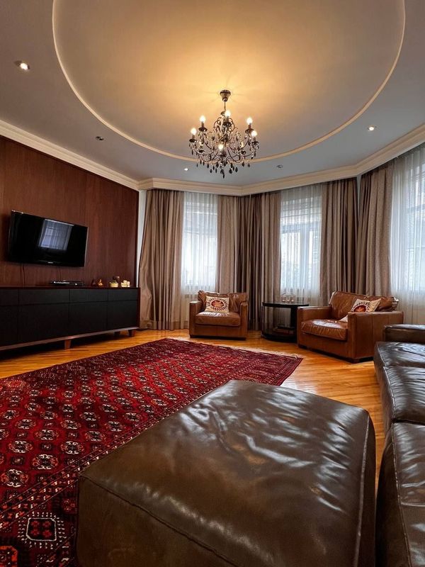 Продается дом 6 комнат, ор-р: клиника Safo Tibbiyot, 400 м²