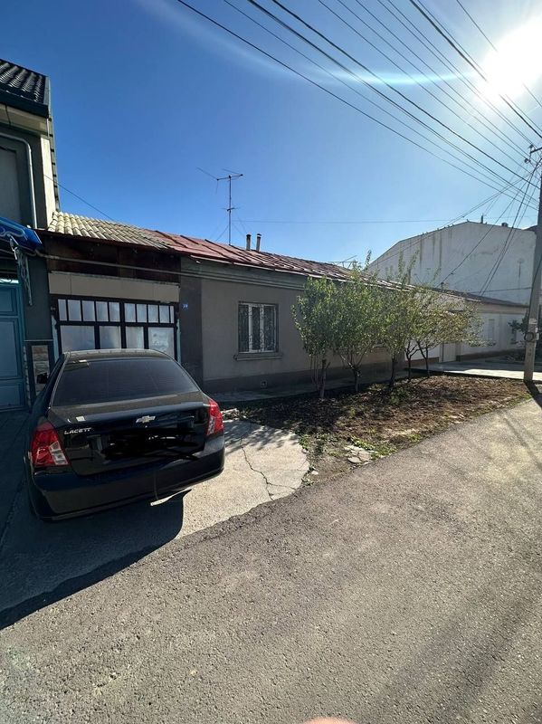 Продаю 4,3 сот Янгиабат срочно Продаю 4,3 сот Янгиабат срочно