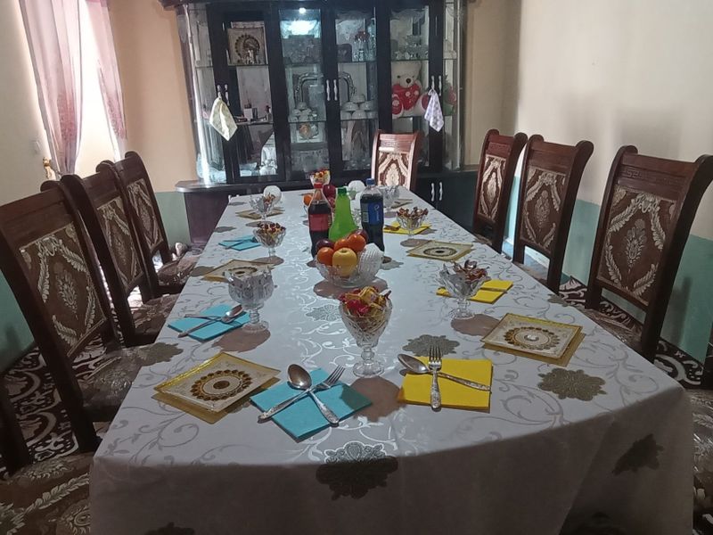 Mebel xontaxta xam stol stul boladi yangi idiw gorkasi xam sotiladi.. Mebel xontaxta xam stol stul boladi yangi idiw gorkasi xam sotiladi..
