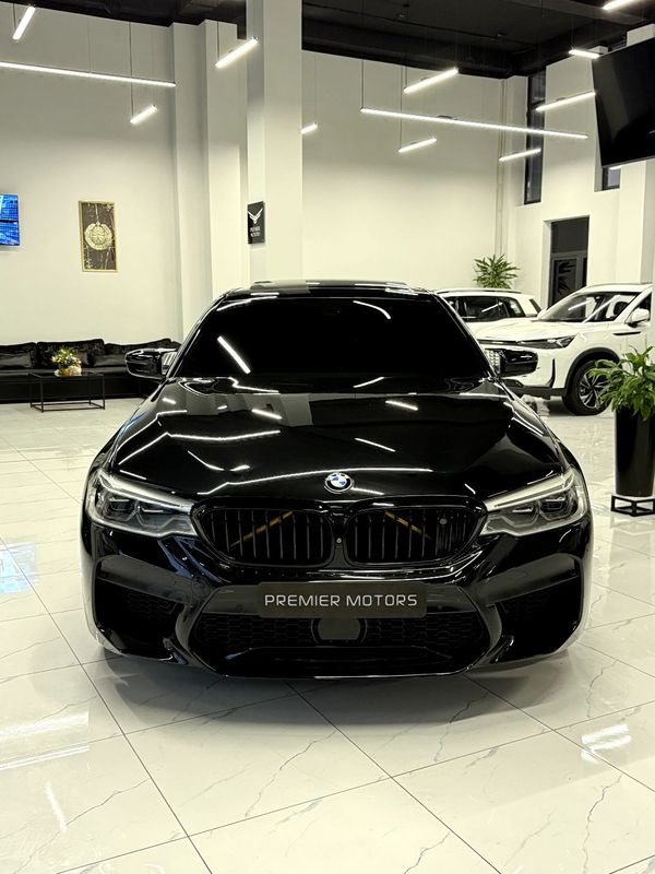 BMW J30 Qora BMW J30 Qora