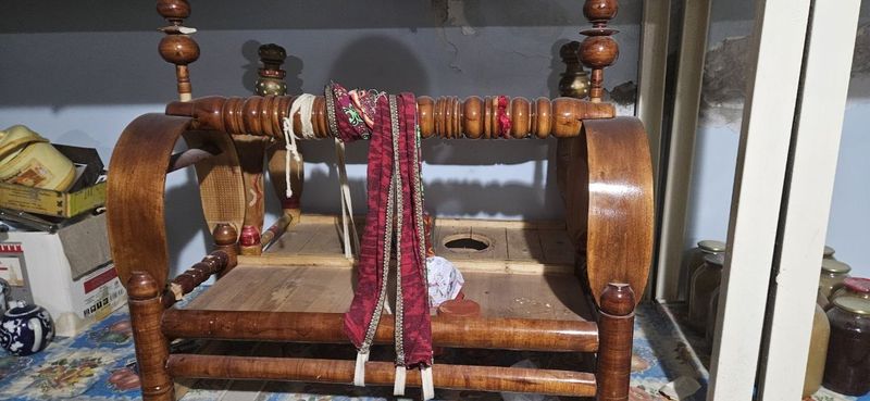 Beshiklar sotiladi 250 ming dan Beshiklar sotiladi 250 ming dan