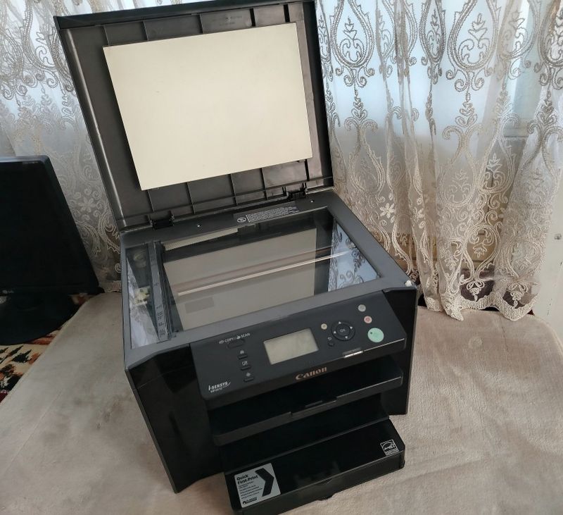 Printer Canon MF 4410 3v1 oq qora sotiladi Printer Canon MF 4410 3v1 oq qora sotiladi