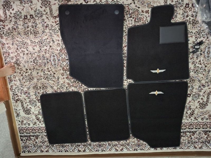Li 9 polik yengi ishlatilmagan Li 9 polik yengi ishlatilmagan