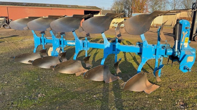 Lemken Europal 8 . John Deere, Case Puma, Claas Arion, Belarus tortadi