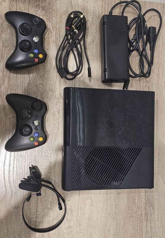 Microsoft Xbox 360 full set Microsoft Xbox 360 full set