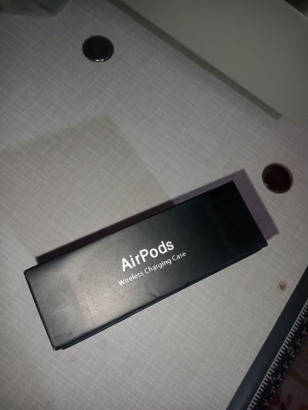 Airpods naushnik Airpods naushnik