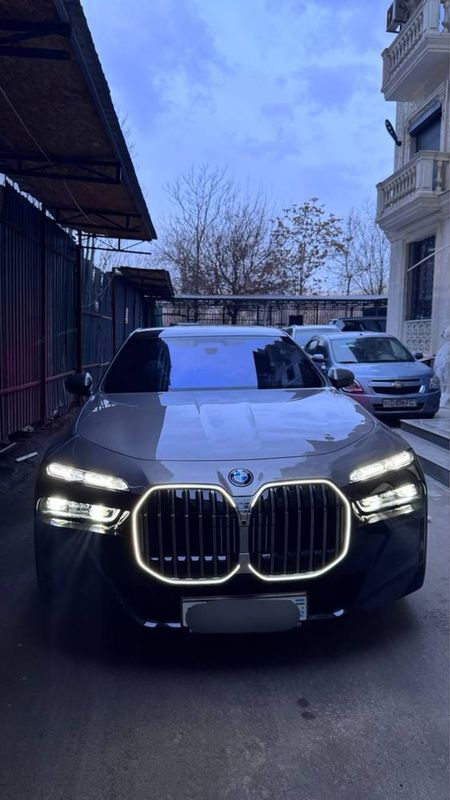 BMW 760 xdrive full