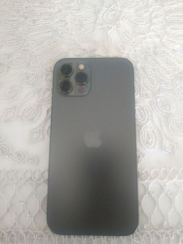 12 pro 128 gb qora karopka dak bor 12 pro 128 gb qora karopka dak bor