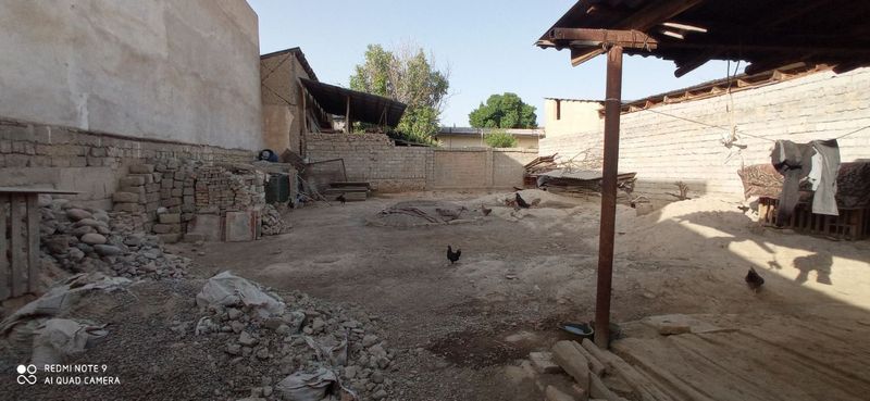 Uy sotiladi zangi ota tumani Nazarbek mevazor mahalla Uy sotiladi zangi ota tumani Nazarbek mevazor mahalla