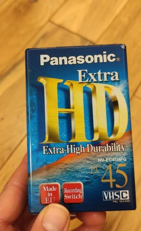 Видеокассета для видеокамеры формата VHS-C Panasonic HD Extra EC-45