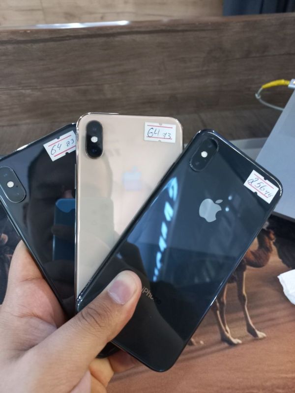 Iphone XS lar sotiladi Iphone XS lar sotiladi