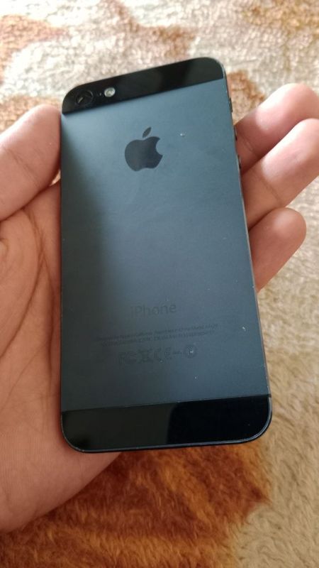 Iphone 5 holati yahshi Iphone 5 holati yahshi