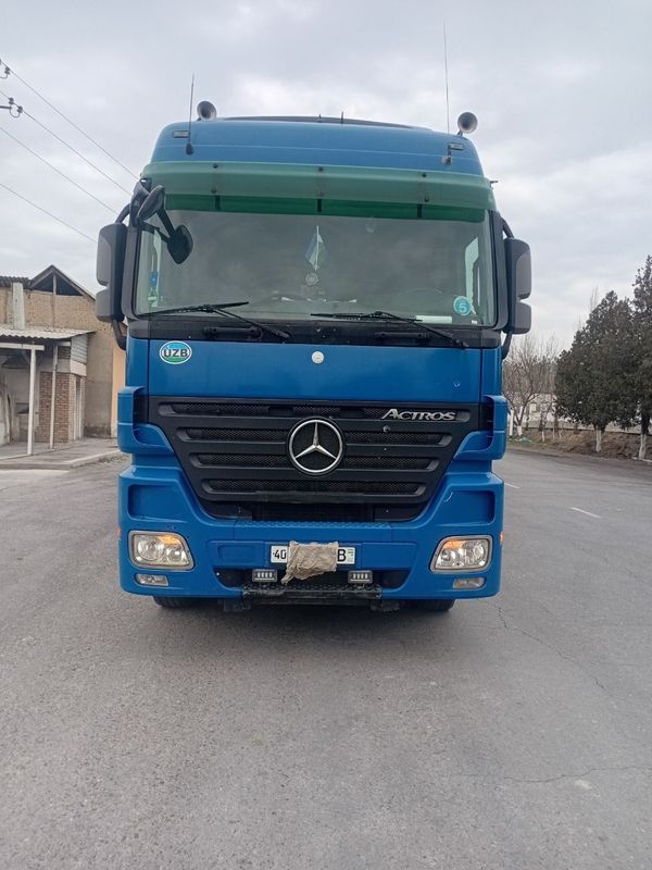 Mercedes Actros + прицеп Сотилади