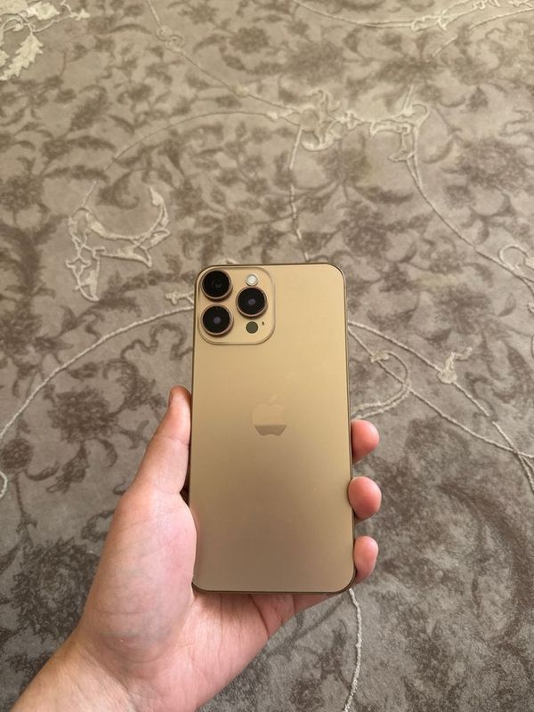 Iphone Xs Max Iphone 16 pro max korpusda Iphone Xs Max Iphone 16 pro max korpusda