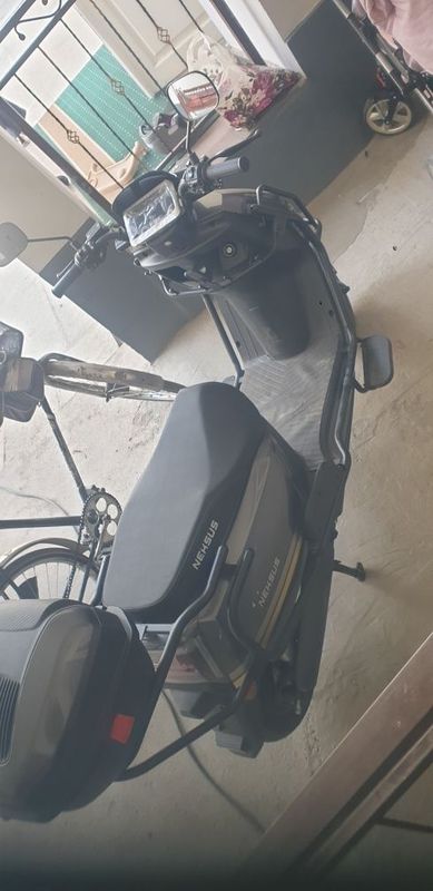 Skuter yangi xolatda 6 mln ga bervoraman pul zaril