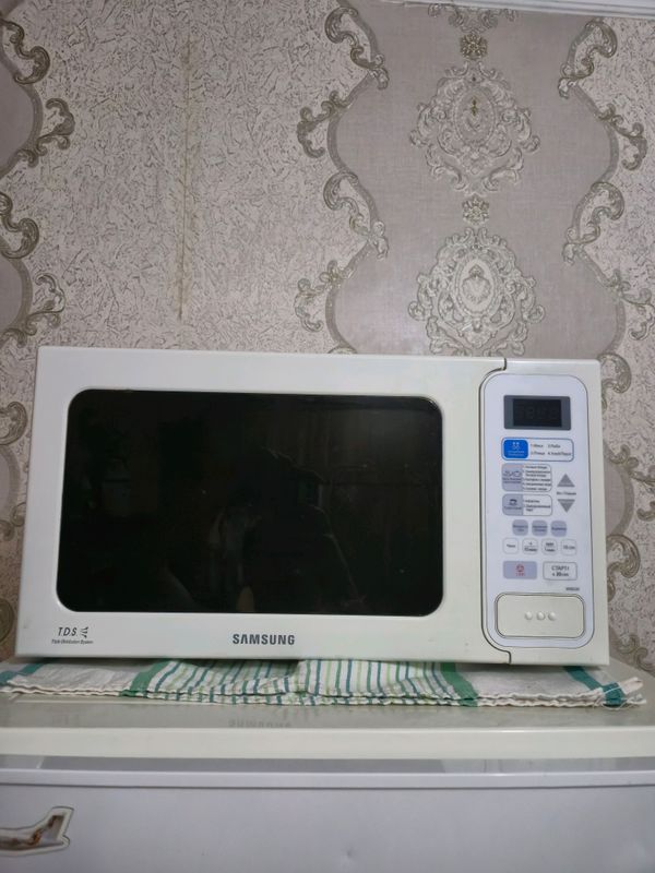 Микроволновка Samsung Микроволновка Samsung