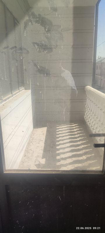 2 etaj uy opshi hona 8 ta 152 kvadrat