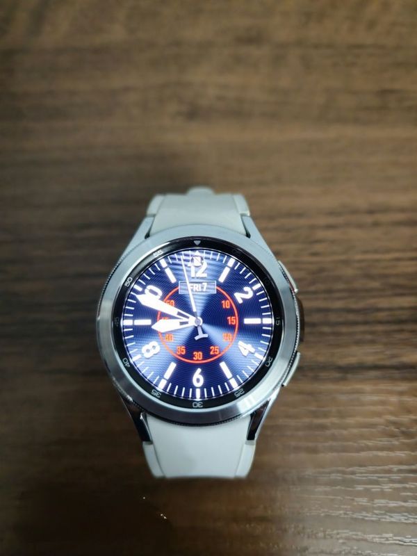 Samsung Galaxy watch 4 classic 42 mm white