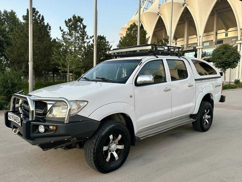Продается Toyota Hilux 2.7 (2008) Продается Toyota Hilux 2.7 (2008)