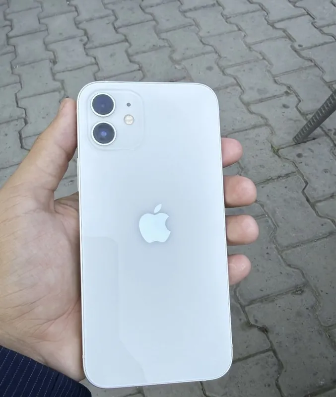 Iphone 12. Iphone 12.