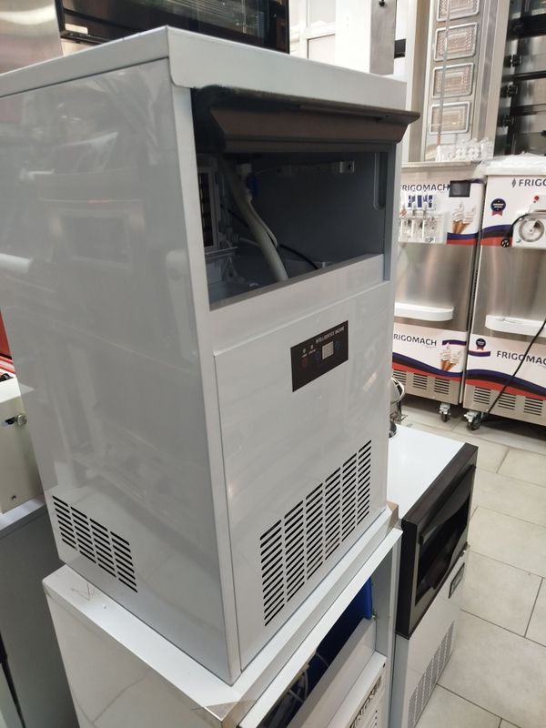 Ludegenator muz aparat Ludegenator muz aparat